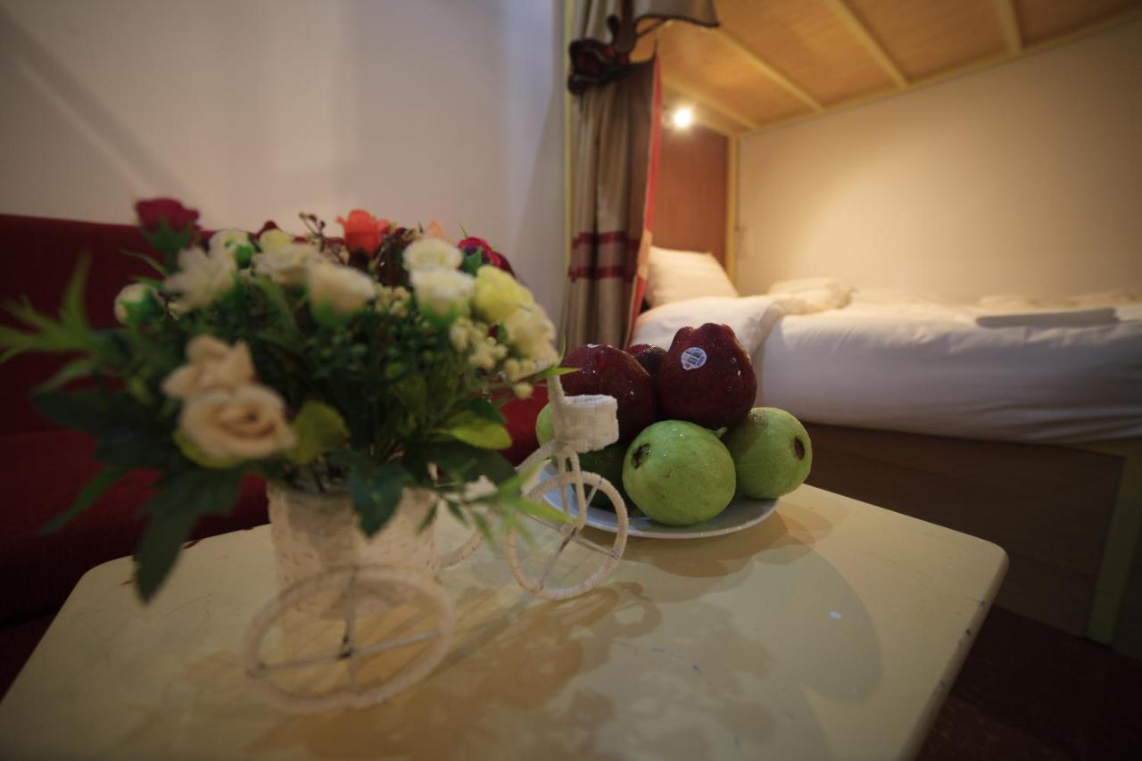 Ngoc Tung Mini Hotel เว้ ภายนอก รูปภาพ