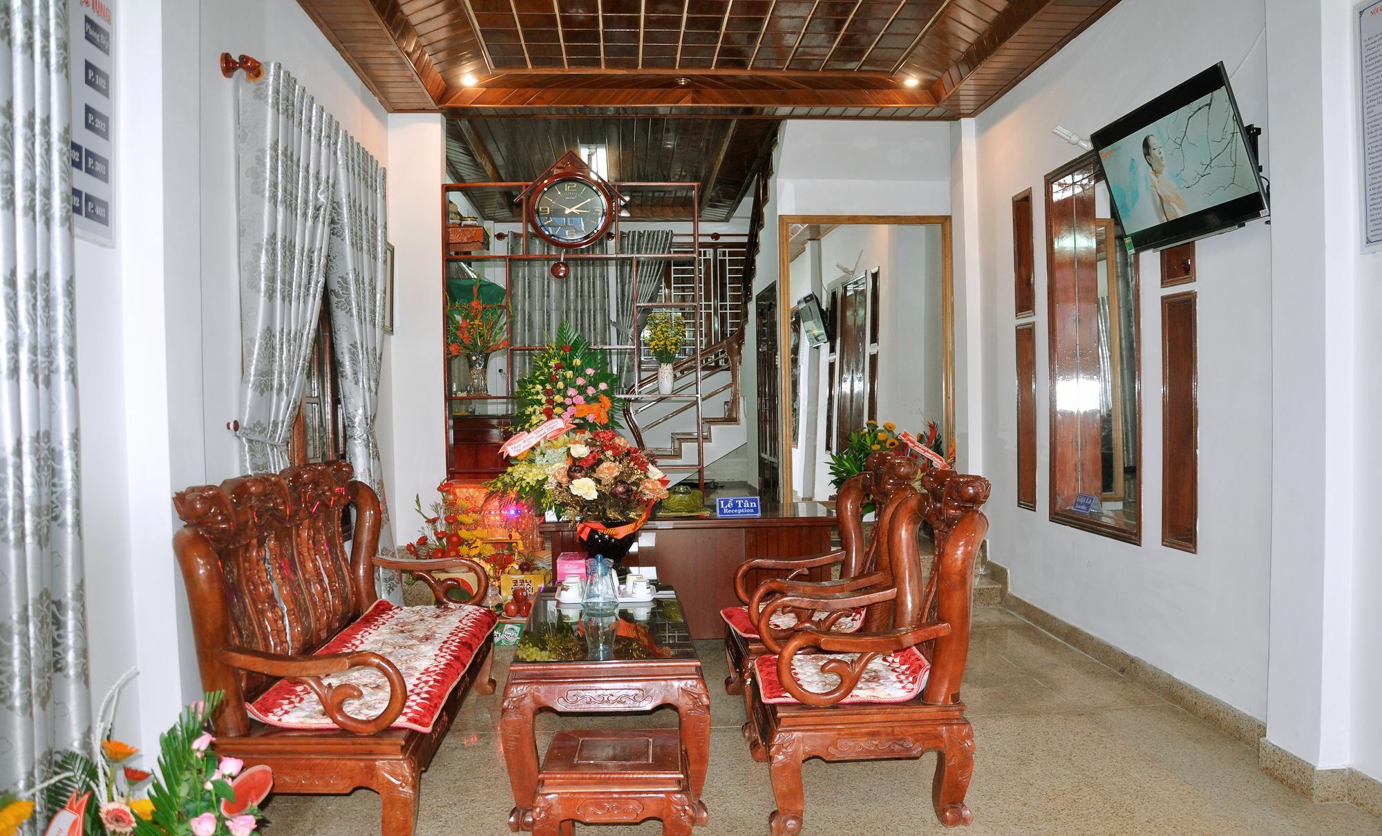 Ngoc Tung Mini Hotel เว้ ภายนอก รูปภาพ